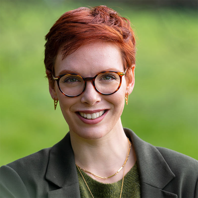 Photo of Dr Sarah Bürli